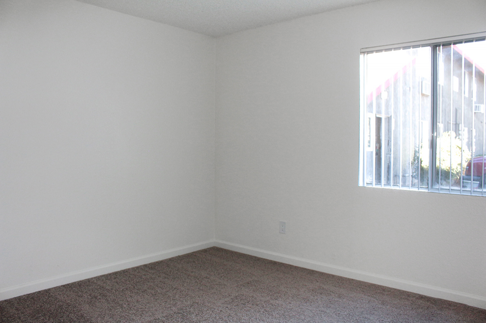 Thank you for viewing our 2 bed 1 bath empty 4 at Casa Del Sol Apartments in the city of San Bernardino.